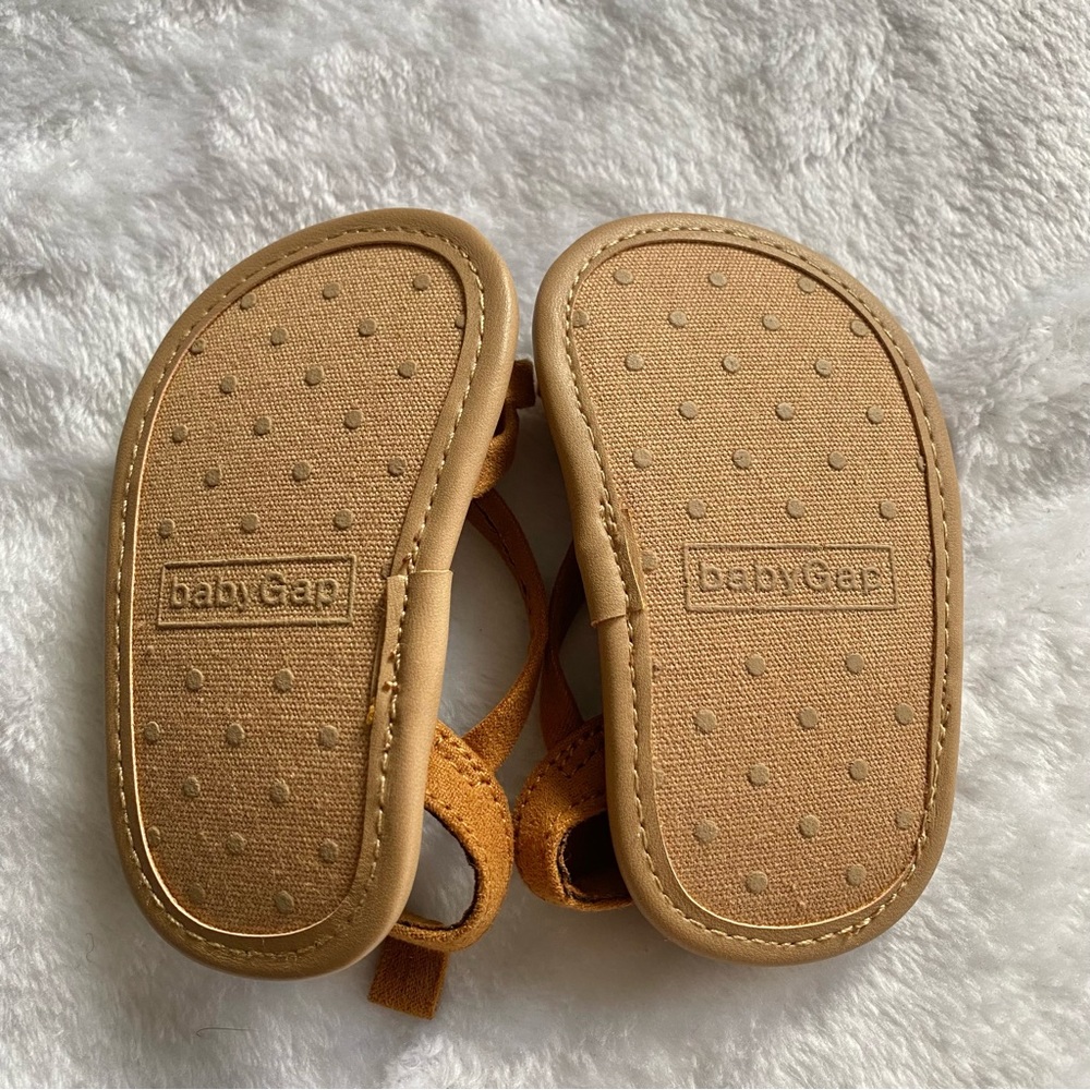 Gap Baby Sandals - Picture 2 of 2